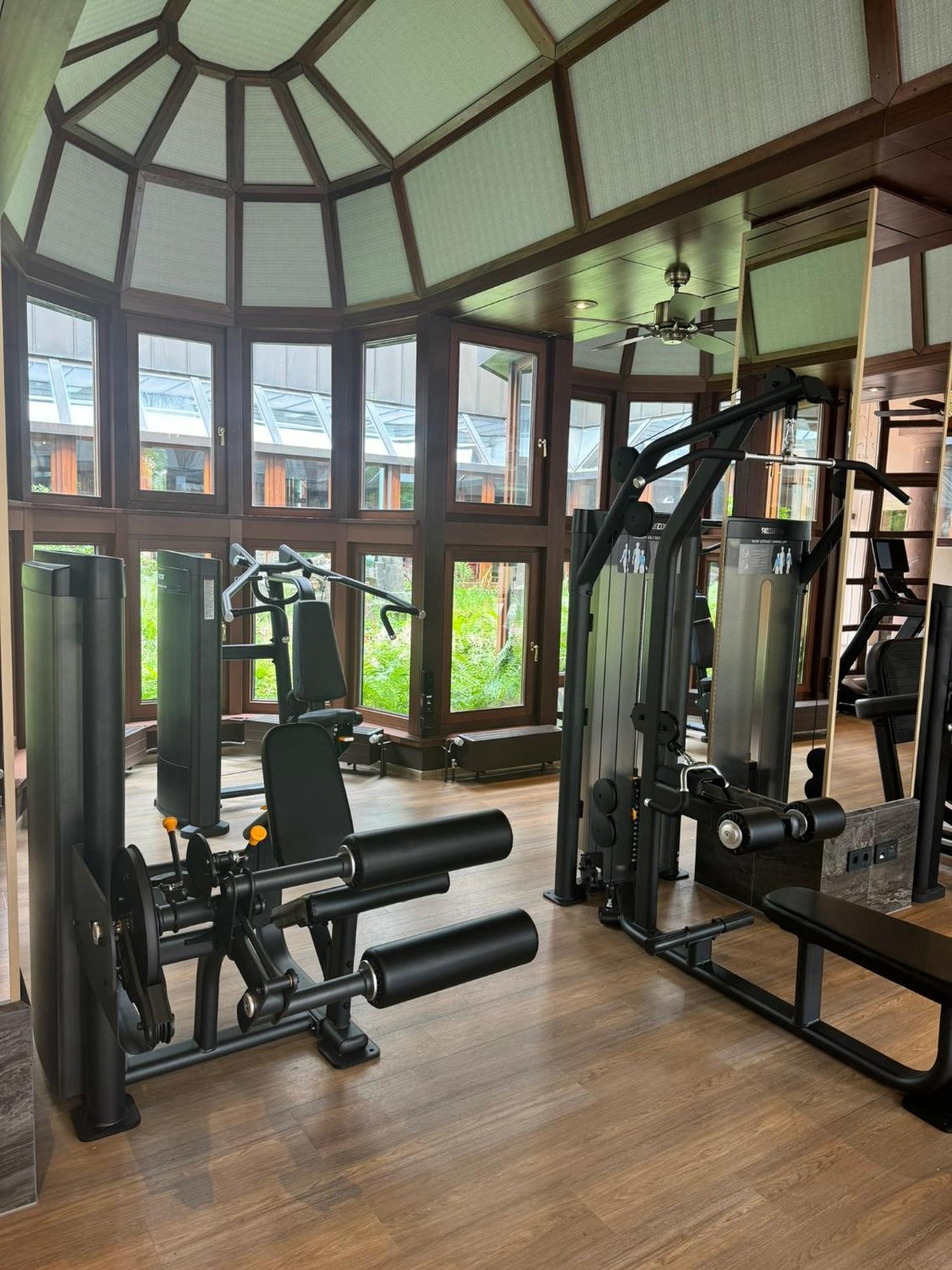 Mokni'S Palais Hotel & Spa Bad Wildbad Ngoại thất bức ảnh
